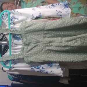 No boundaries green with white flowers size 3-5